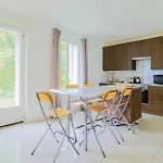 3 Bedroom Amazing In * Monthenault