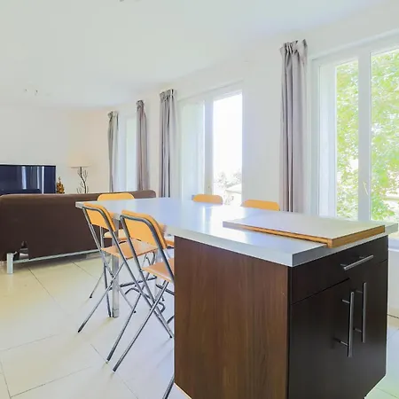 Beautiful In With Wifi بيت للعطل